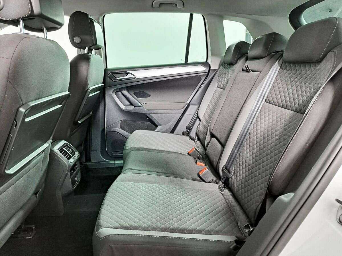 Volkswagen Tiguan 2017 года с пробегом. Фото: #9