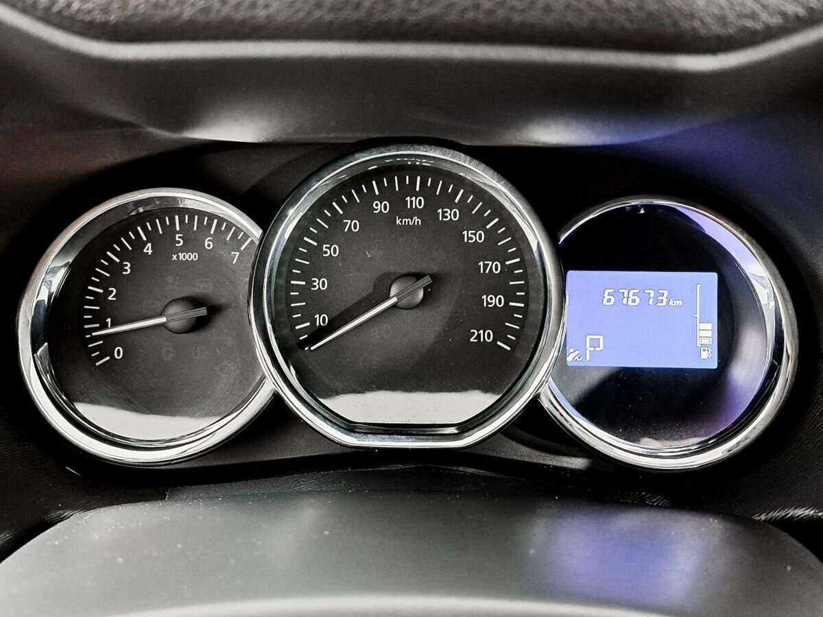 Б/У Ниссан Террано 2017 года. Фото: #6