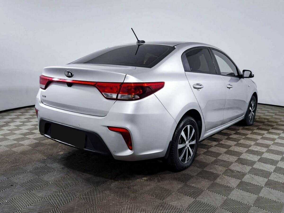 Б/У Киа Рио 2018 года. Фото: #3