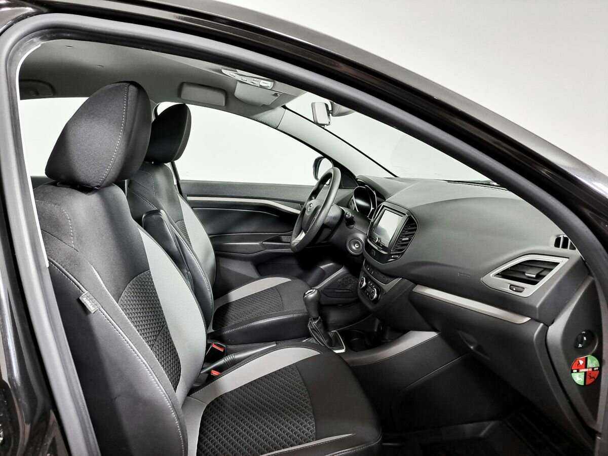 Б/У Лада (ВАЗ) Веста 2017 года. Фото: #5