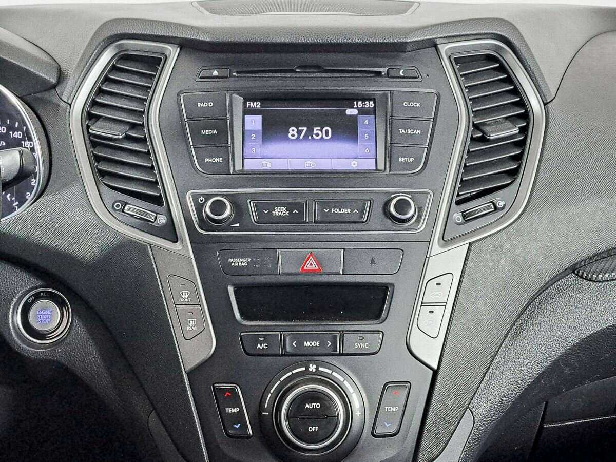 Hyundai Santa Fe 2017 года с пробегом. Фото: #12