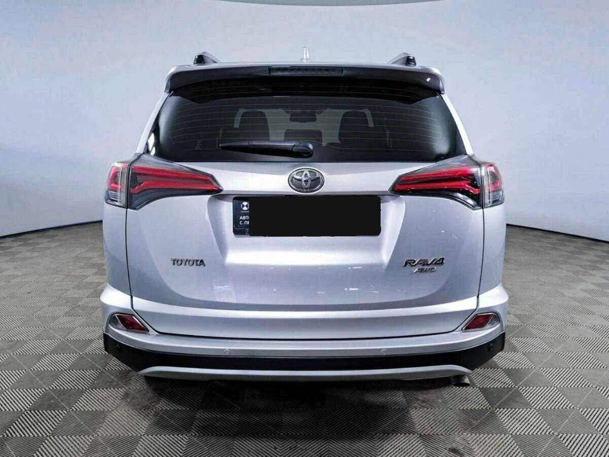 Toyota RAV4 2015 года с пробегом. Фото: #3
