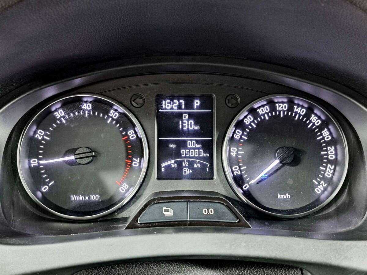 Б/У Шкода Рапид 2014 года. Фото: #7