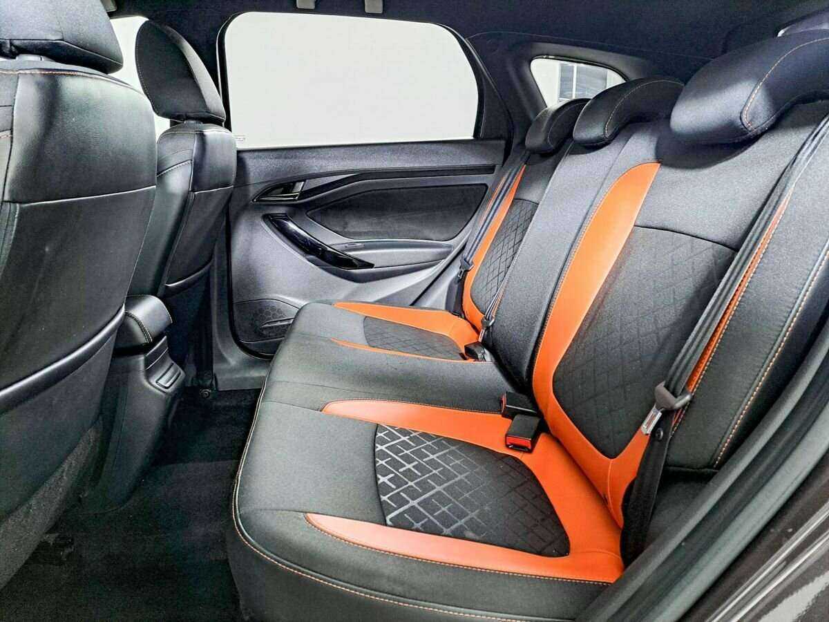 Б/У Лада (ВАЗ) Веста 2017 года. Фото: #9