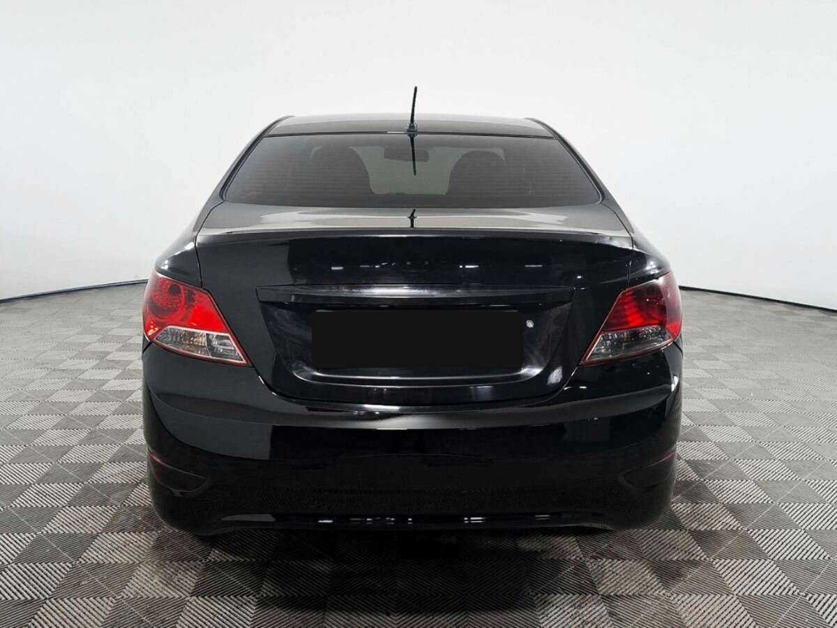 Б/У Хендай Солярис 2012 года. Фото: #4