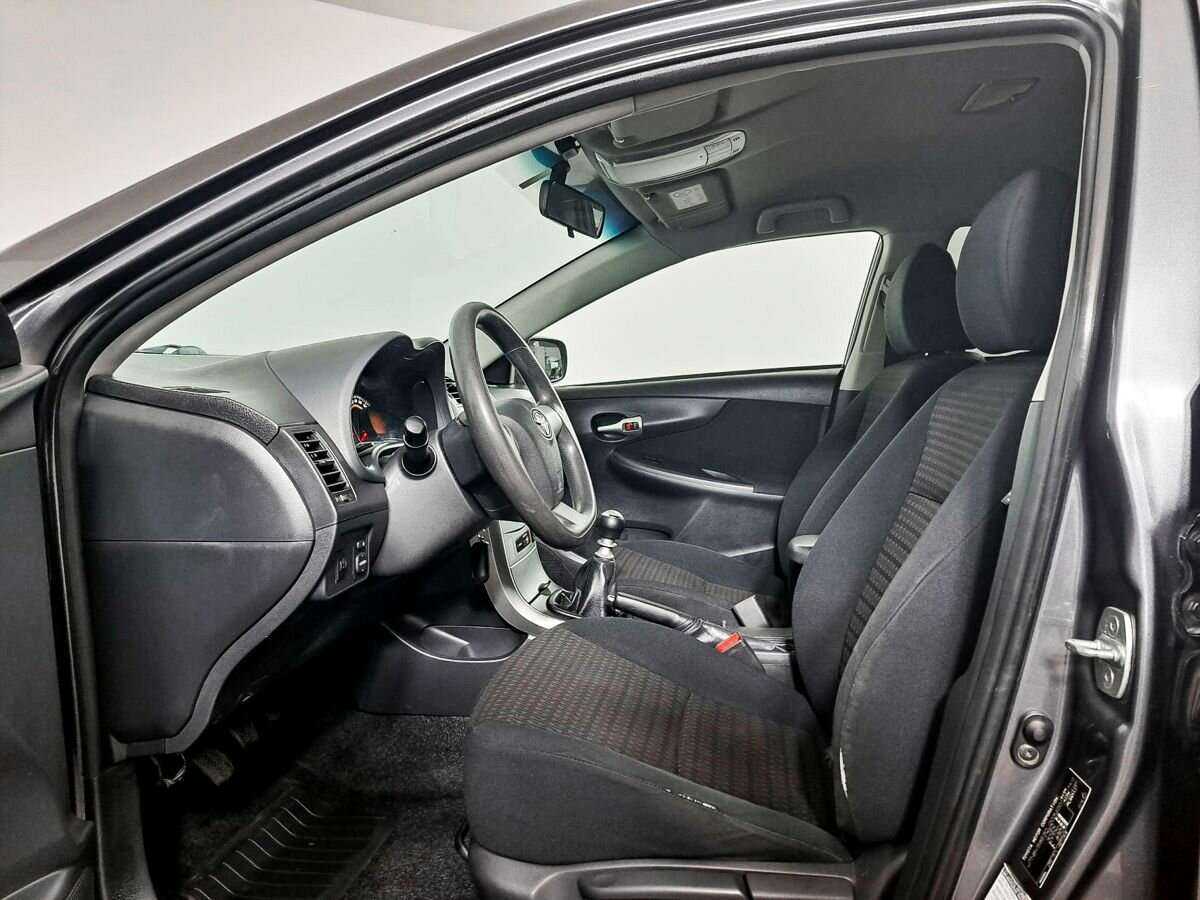 Б/У Тойота Королла 2012 года. Фото: #13