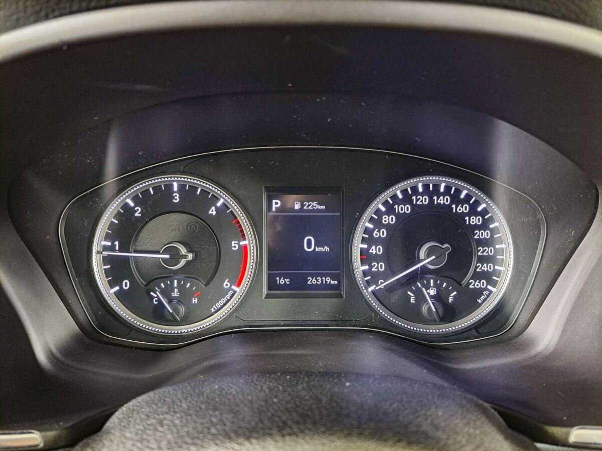 Hyundai Santa Fe 2019 года с пробегом. Фото: #10