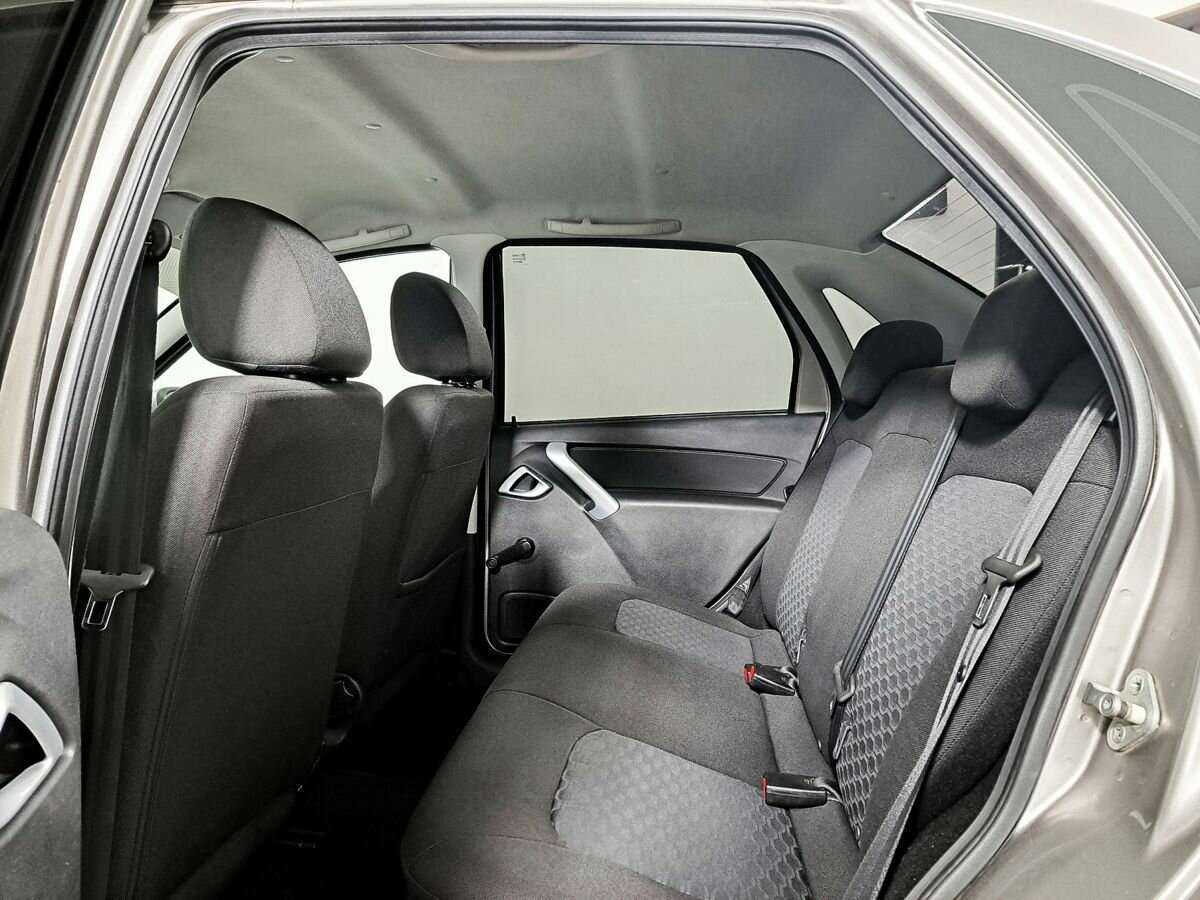 Б/У Лада (ВАЗ) Гранта 2019 года. Фото: #9