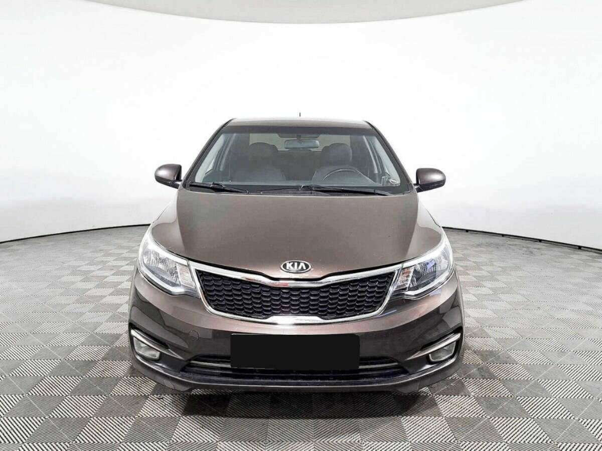 Б/У Киа Рио 2015 года. Фото: #1