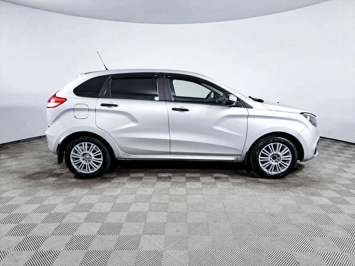 Б/У Лада (ВАЗ) ИКСРЭЙ 2018 года. Фото: #3