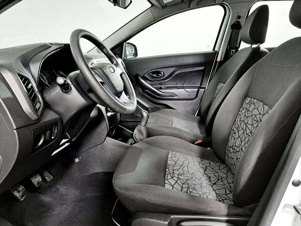 Б/У Лада (ВАЗ) ИКСРЭЙ 2018 года. Фото: #12