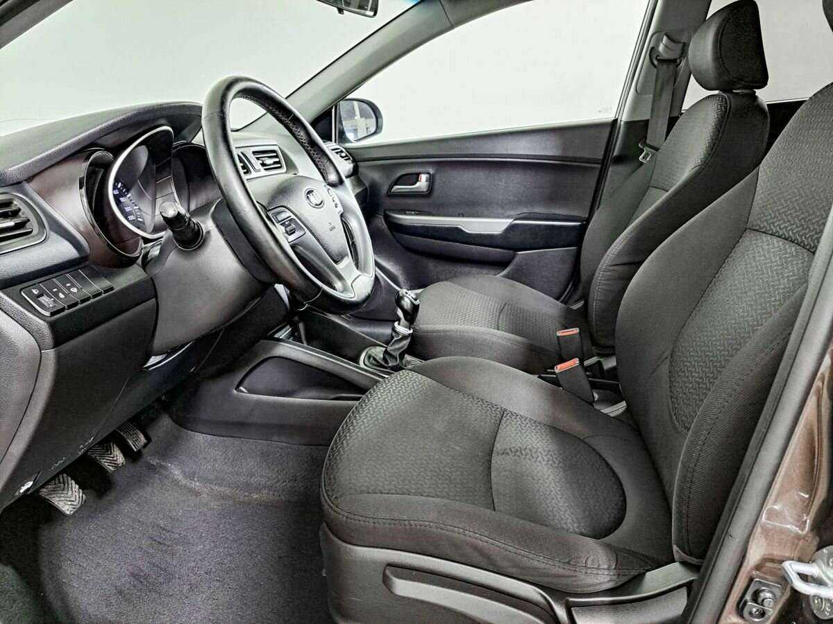 Б/У Киа Рио 2016 года. Фото: #13