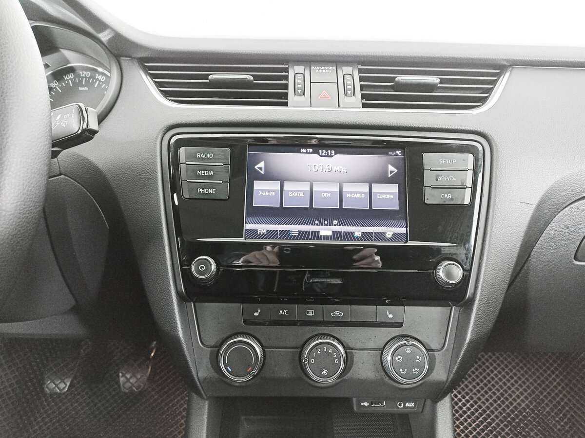 Б/У Шкода Октавия 2017 года. Фото: #10