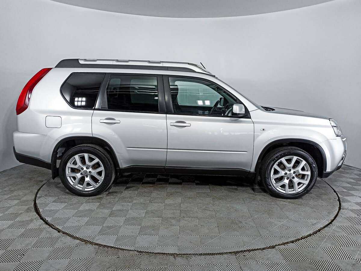 Б/У Ниссан Икс-Трейл 2014 года. Фото: #3