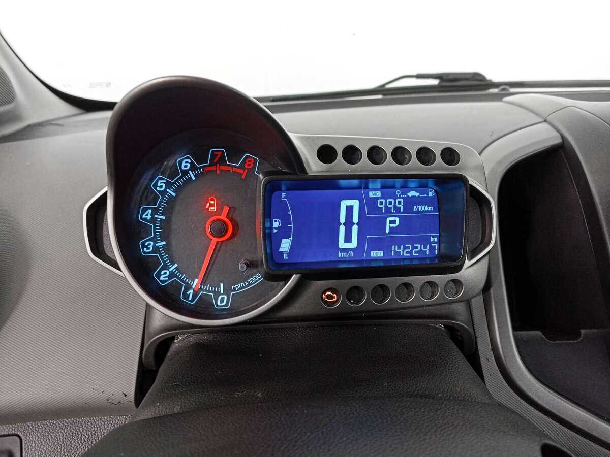 Б/У Шевроле Авео 2013 года. Фото: #10