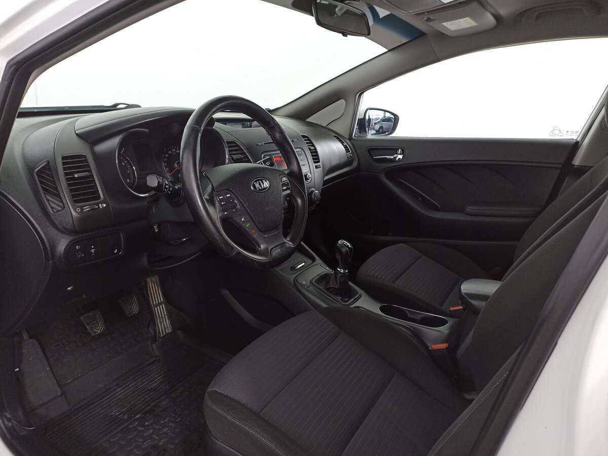 Б/У Киа Церато 2016 года. Фото: #13