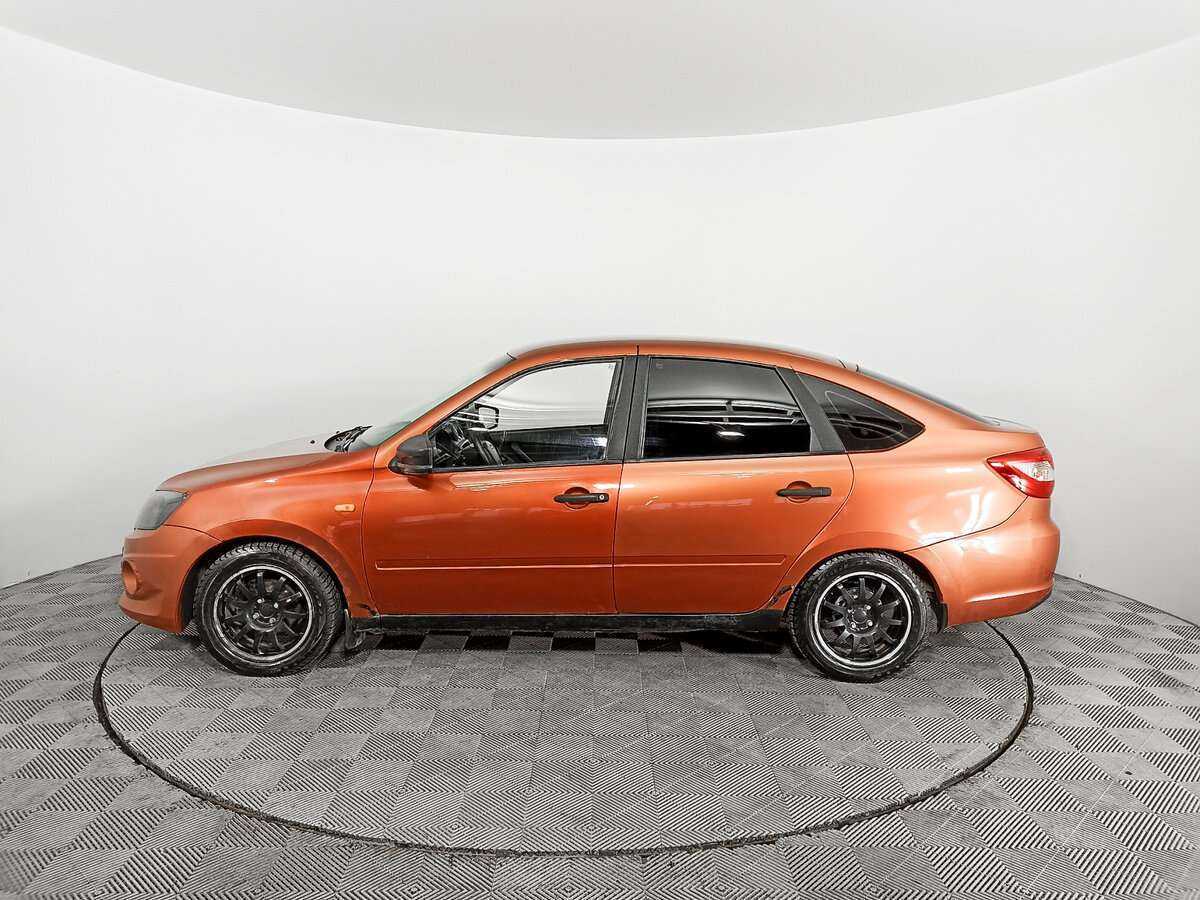 Б/У Лада (ВАЗ) Гранта 2015 года. Фото: #7