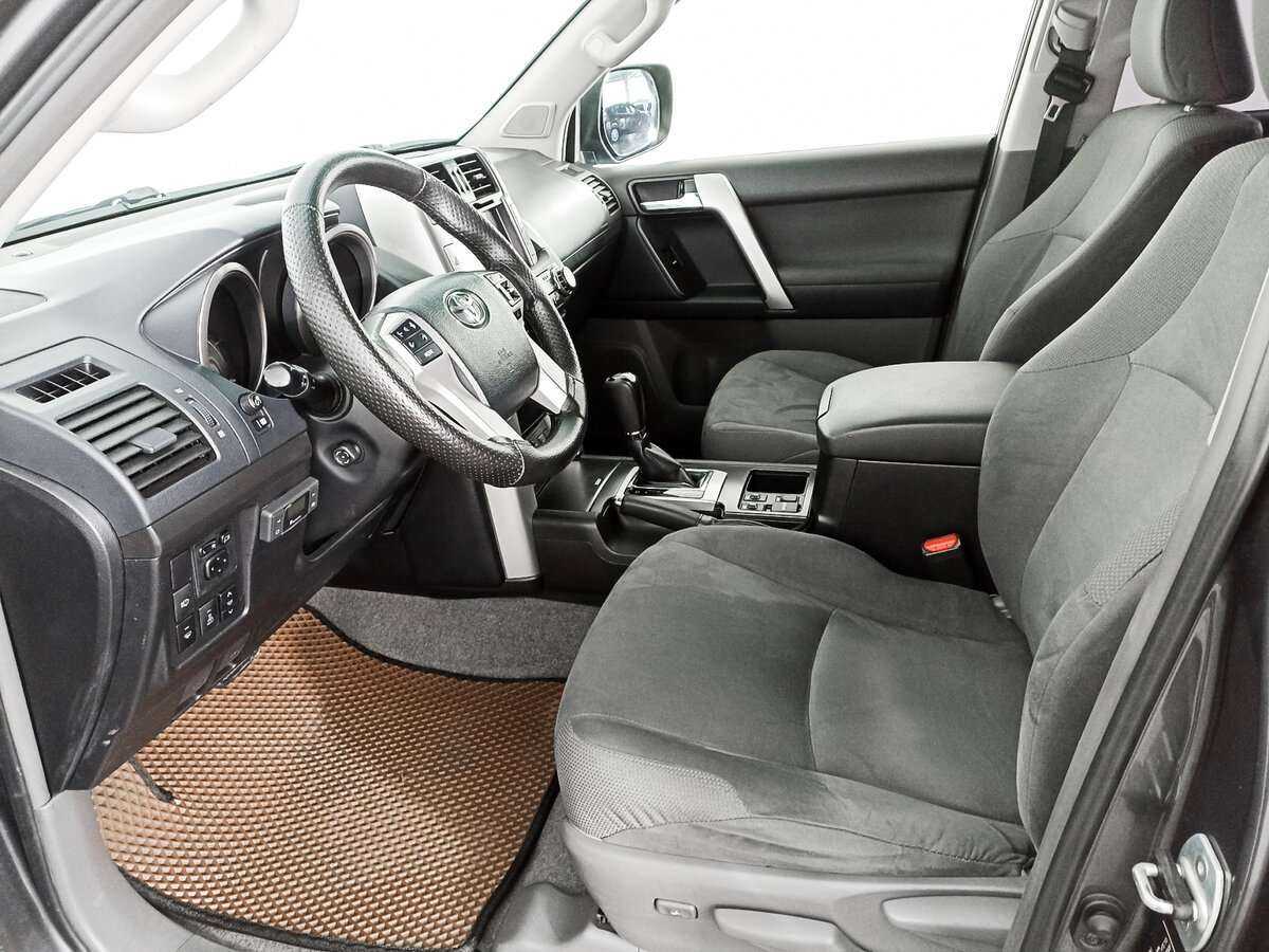 Toyota Land Cruiser Prado 2012 года с пробегом. Фото: #11