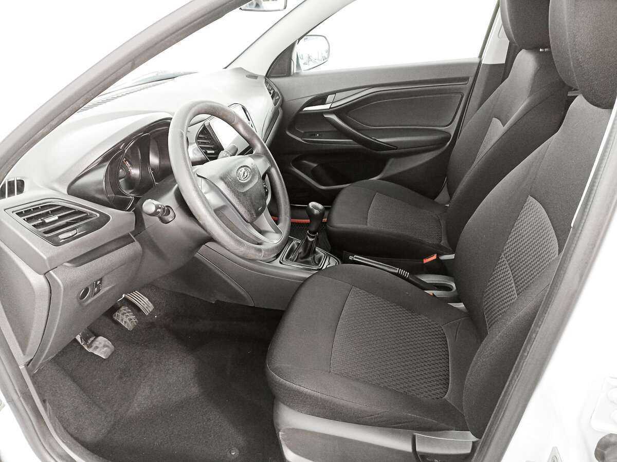 Б/У Лада (ВАЗ) Веста 2019 года. Фото: #11