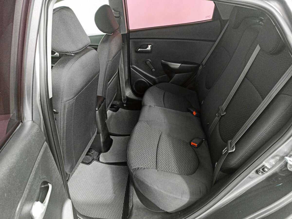 Б/У Киа Рио 2015 года. Фото: #9