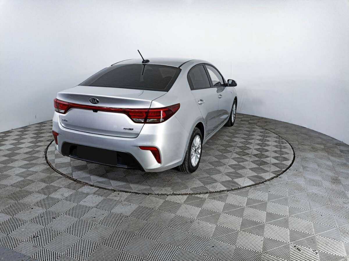 Б/У Киа Рио 2018 года. Фото: #4