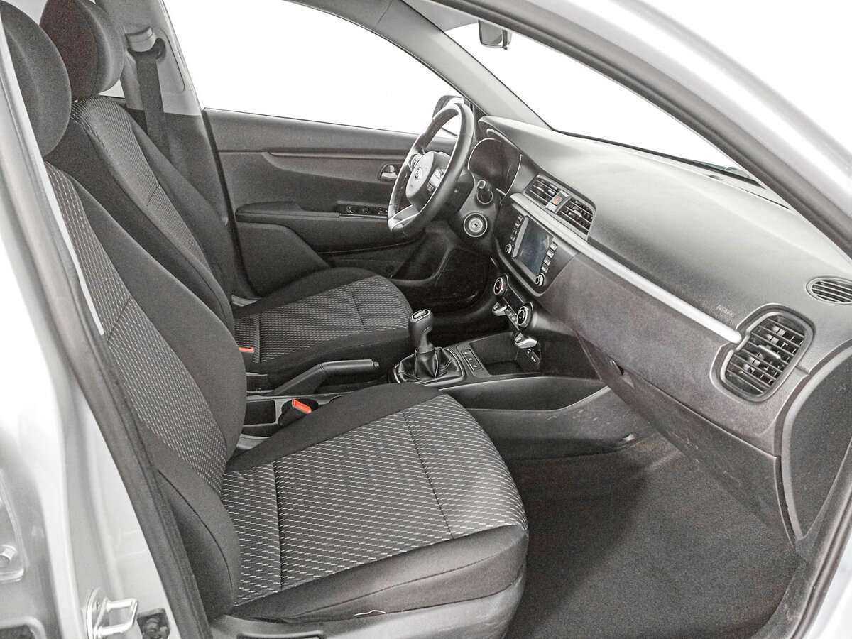 Б/У Киа Рио 2018 года. Фото: #8