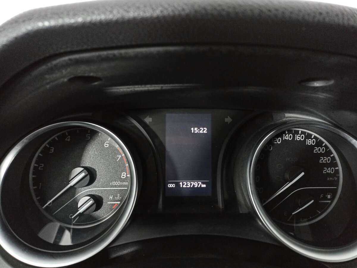 Toyota Camry 2020 года с пробегом. Фото: #9