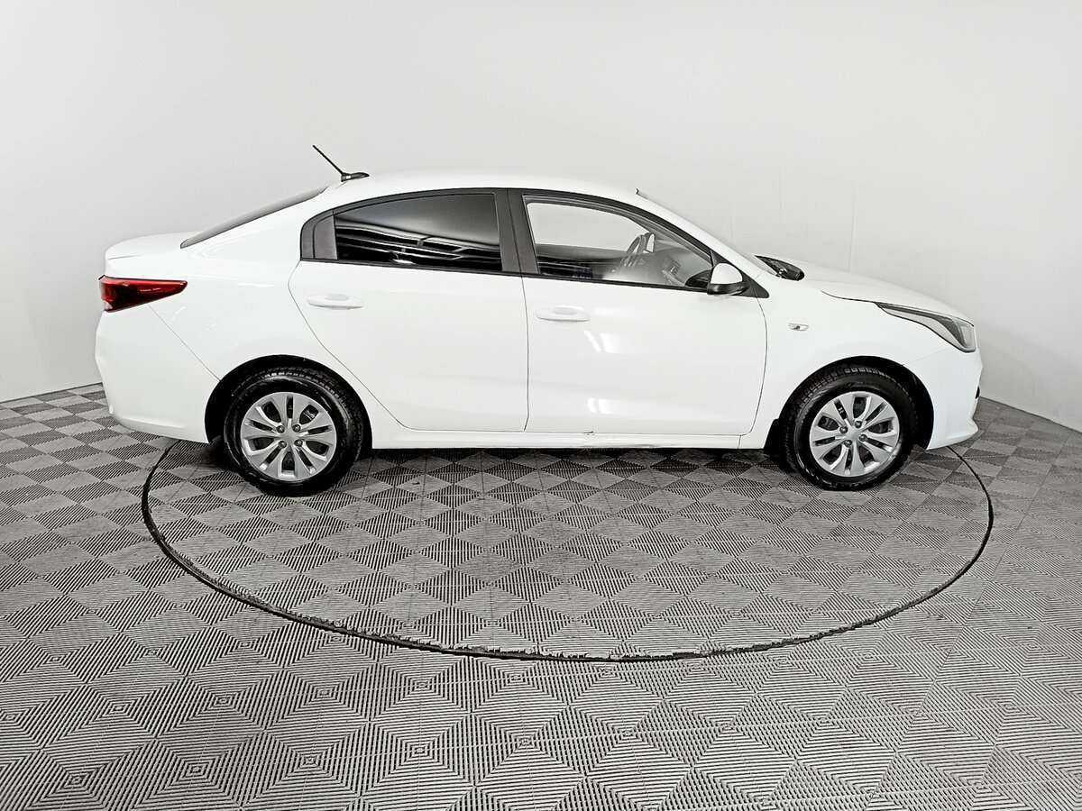 Б/У Киа Рио 2020 года. Фото: #3