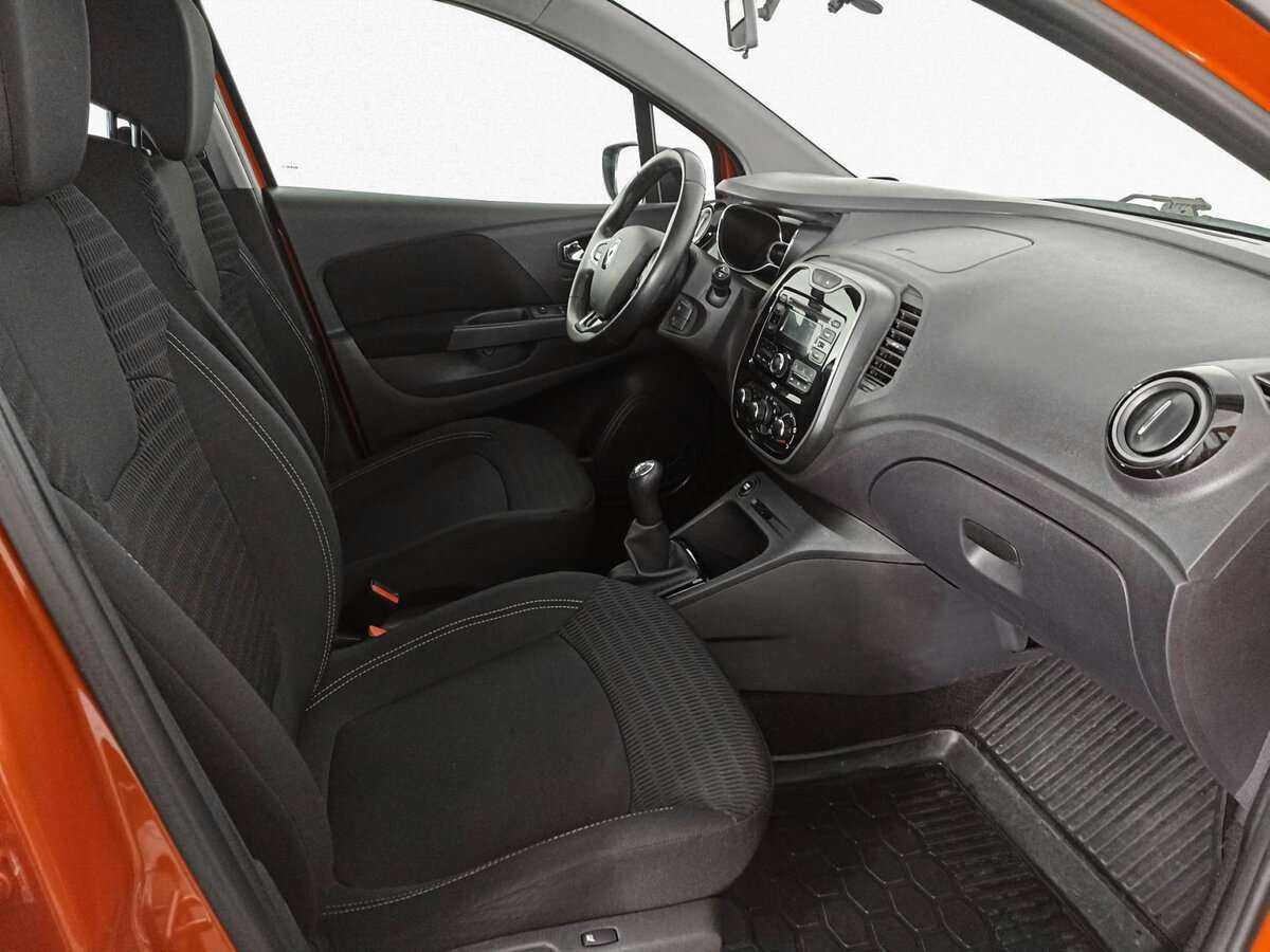 Б/У Рено Каптюр 2016 года. Фото: #8