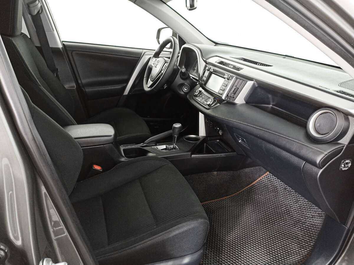 Б/У Тойота Рав4 2014 года. Фото: #8