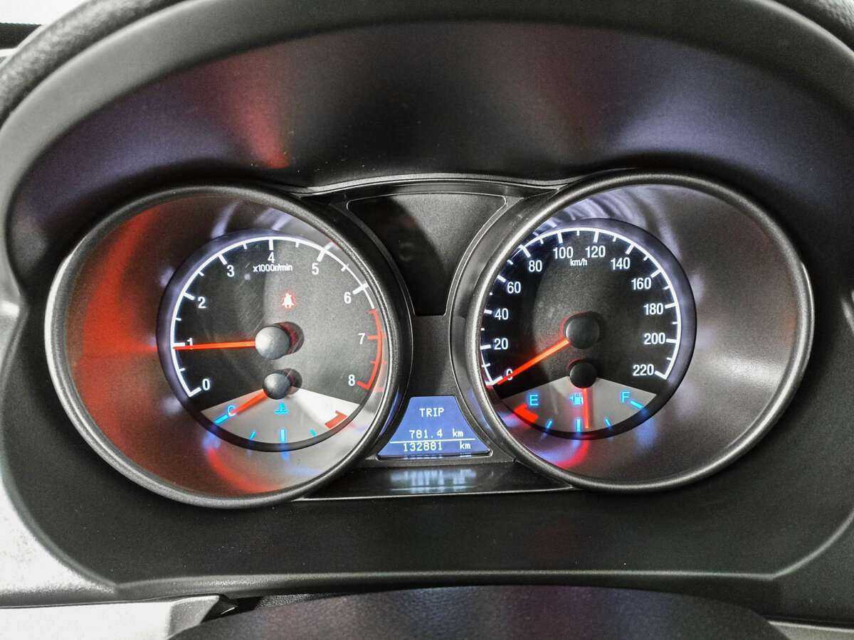 Б/У Джили Эмгранд Икс7 2016 года. Фото: #10