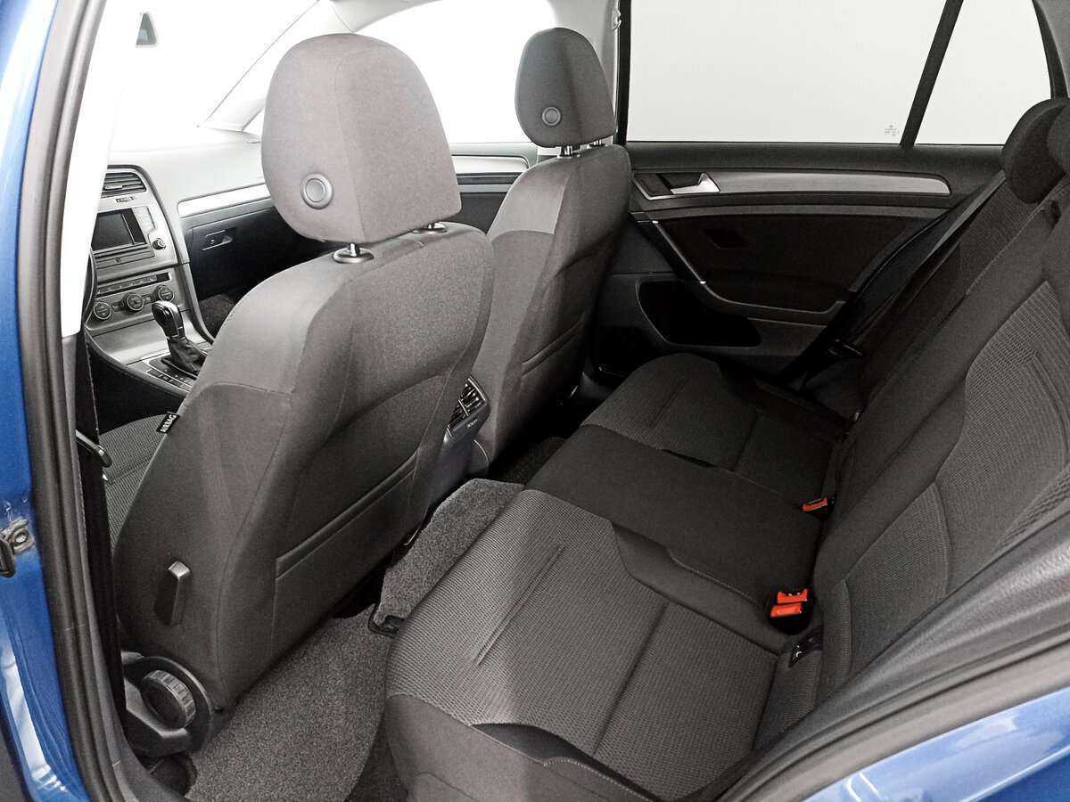 Б/У Фольксваген Гольф 2013 года. Фото: #9