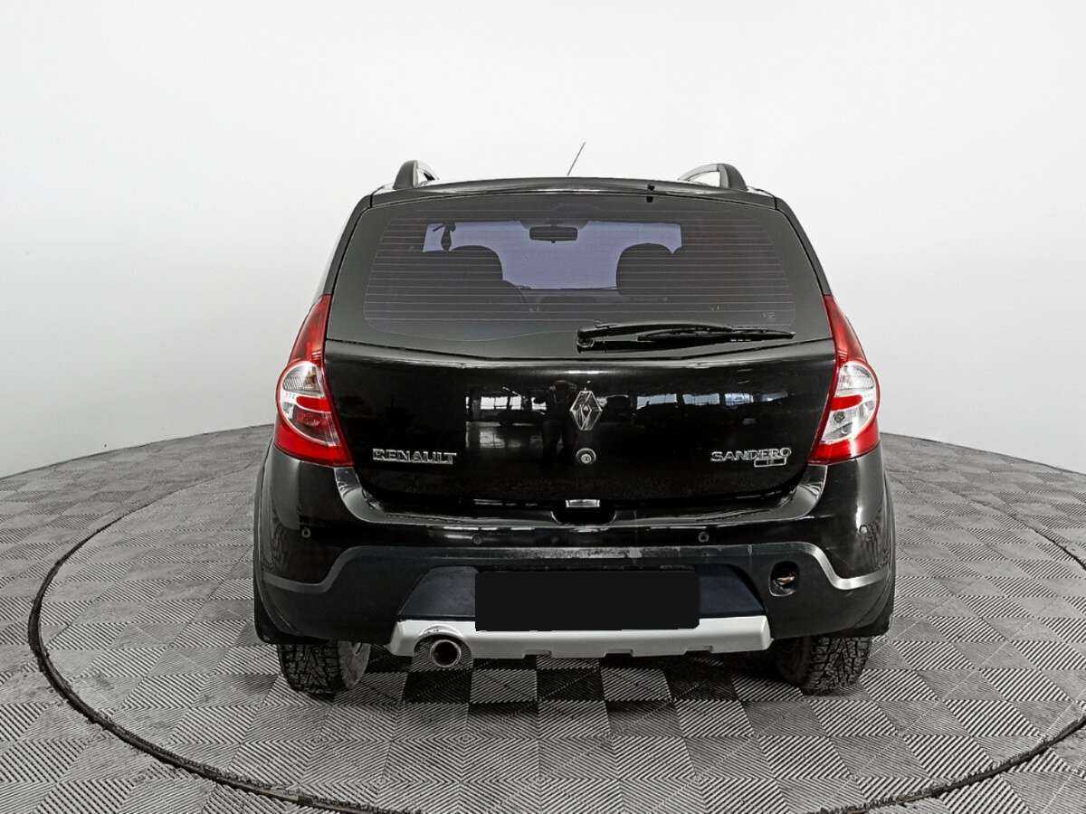 Б/У Рено Сандеро 2013 года. Фото: #4