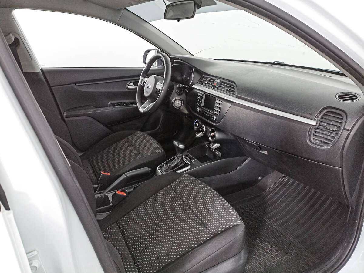 Б/У Киа Рио 2018 года. Фото: #8