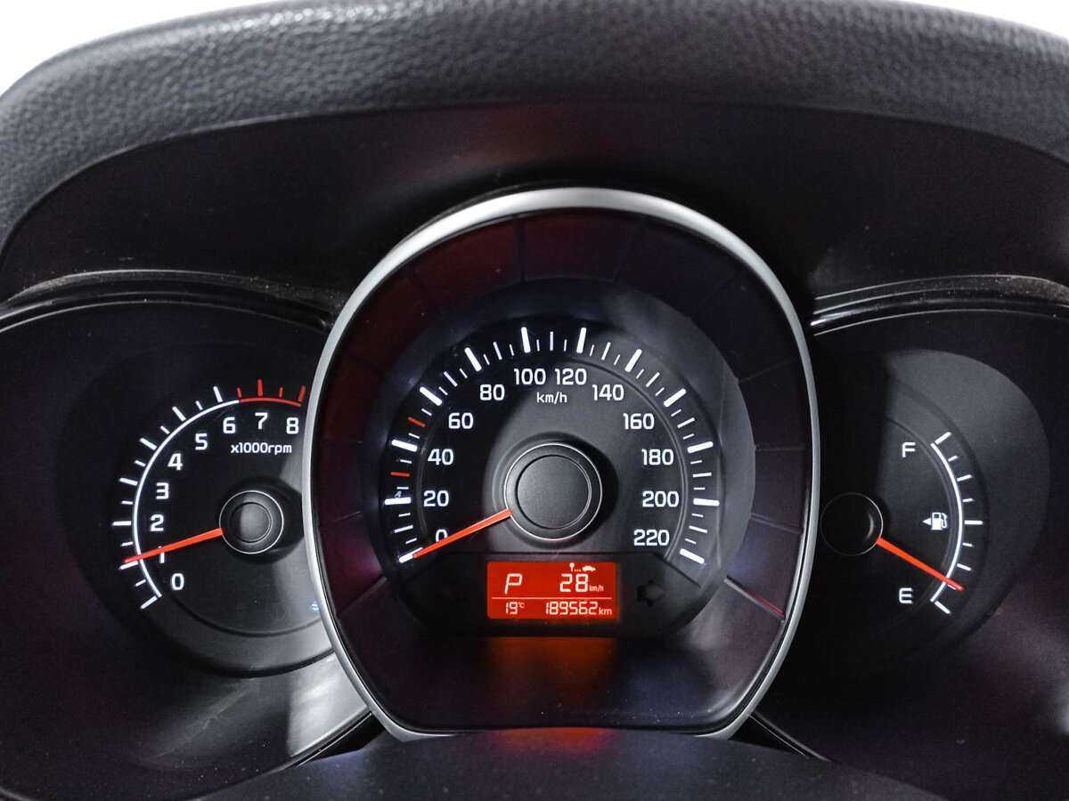 Б/У Киа Рио 2017 года. Фото: #8