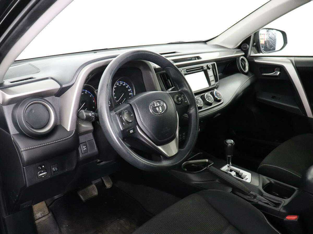 Toyota RAV4 2016 года с пробегом. Фото: #7
