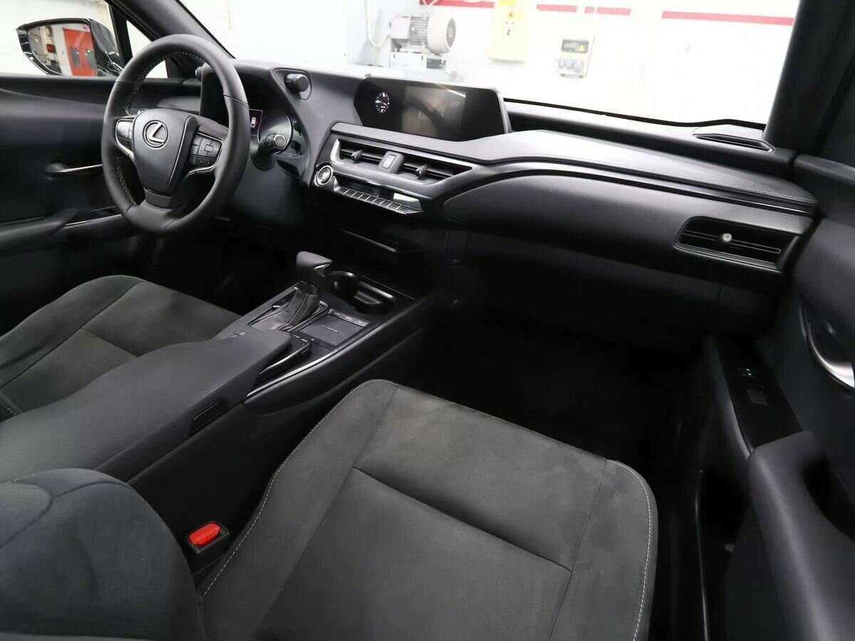 Lexus UX 2019 года с пробегом. Фото: #14