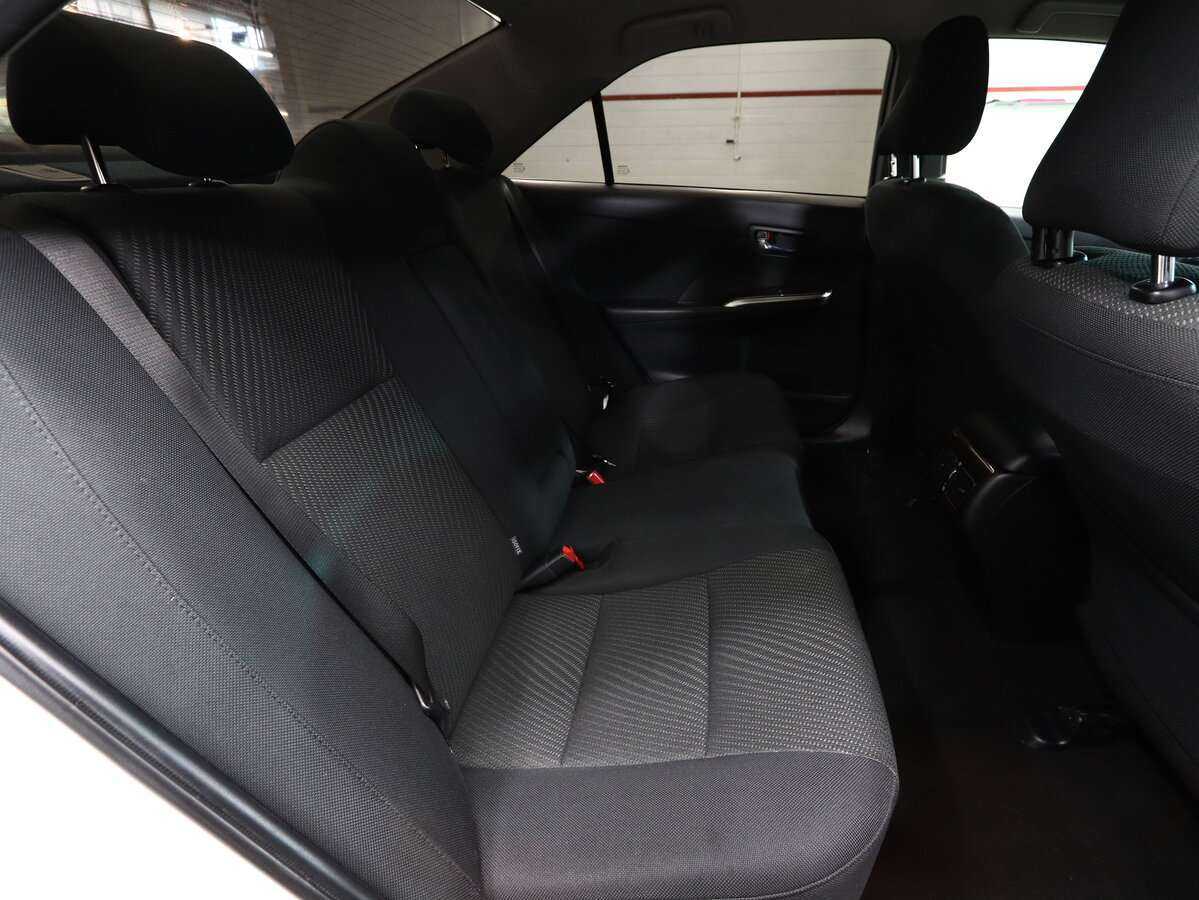 Б/У Тойота Камри 2016 года. Фото: #13