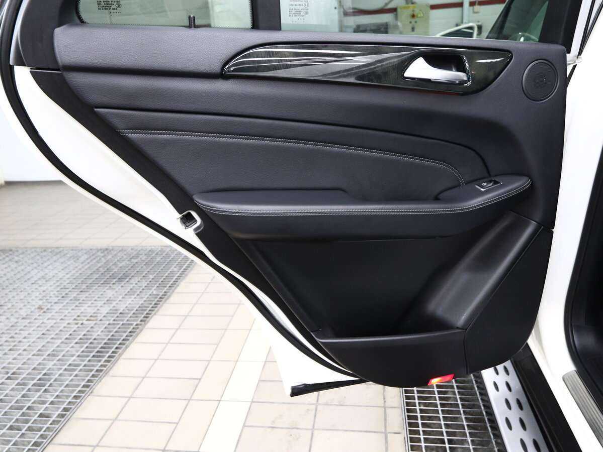 Mercedes-Benz M-Класс 2015 года с пробегом. Фото: #8