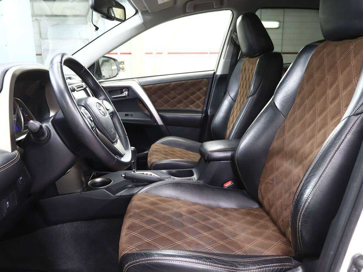 Toyota RAV4 2014 года с пробегом. Фото: #9