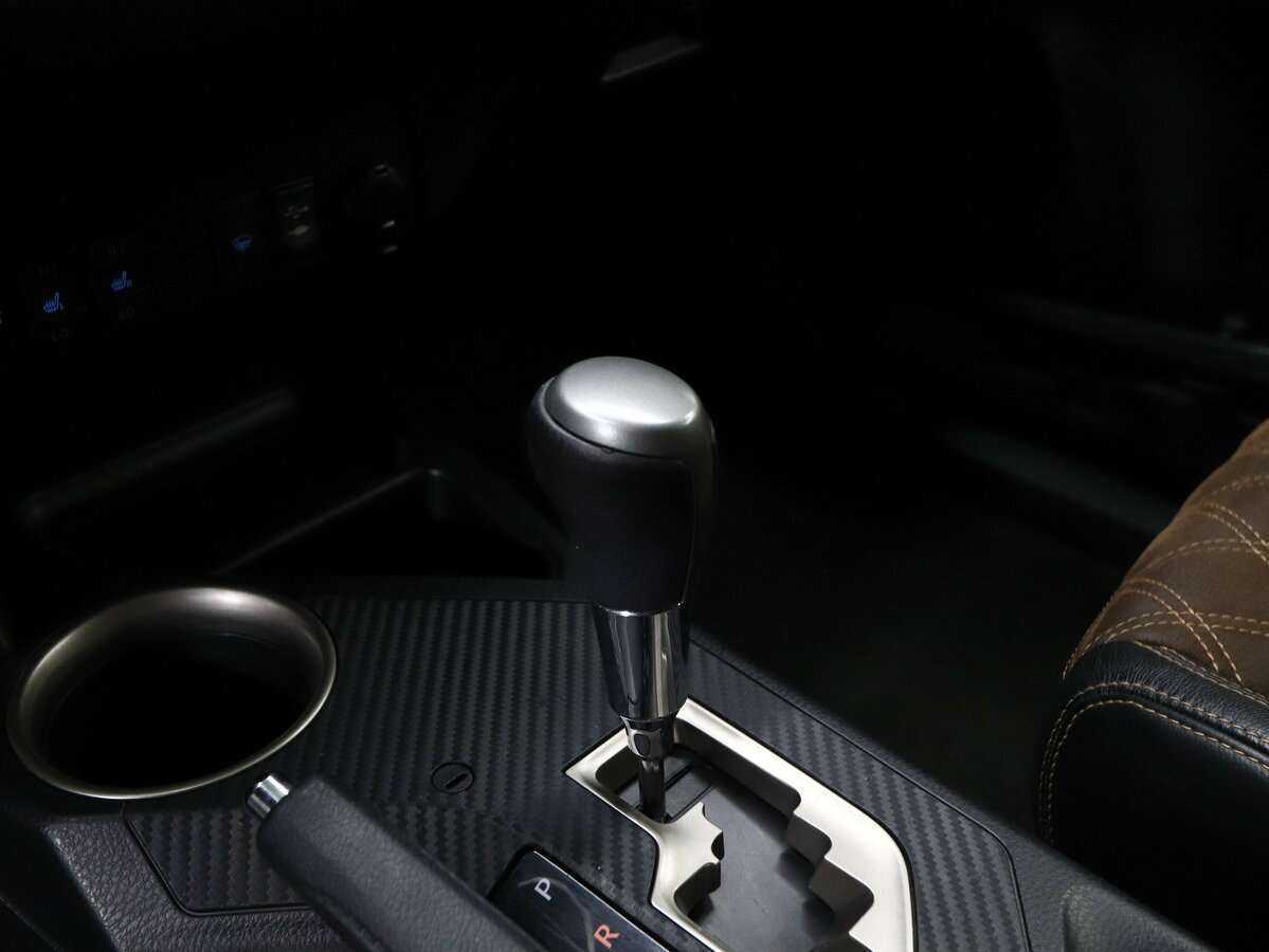 Toyota RAV4 2014 года с пробегом. Фото: #14