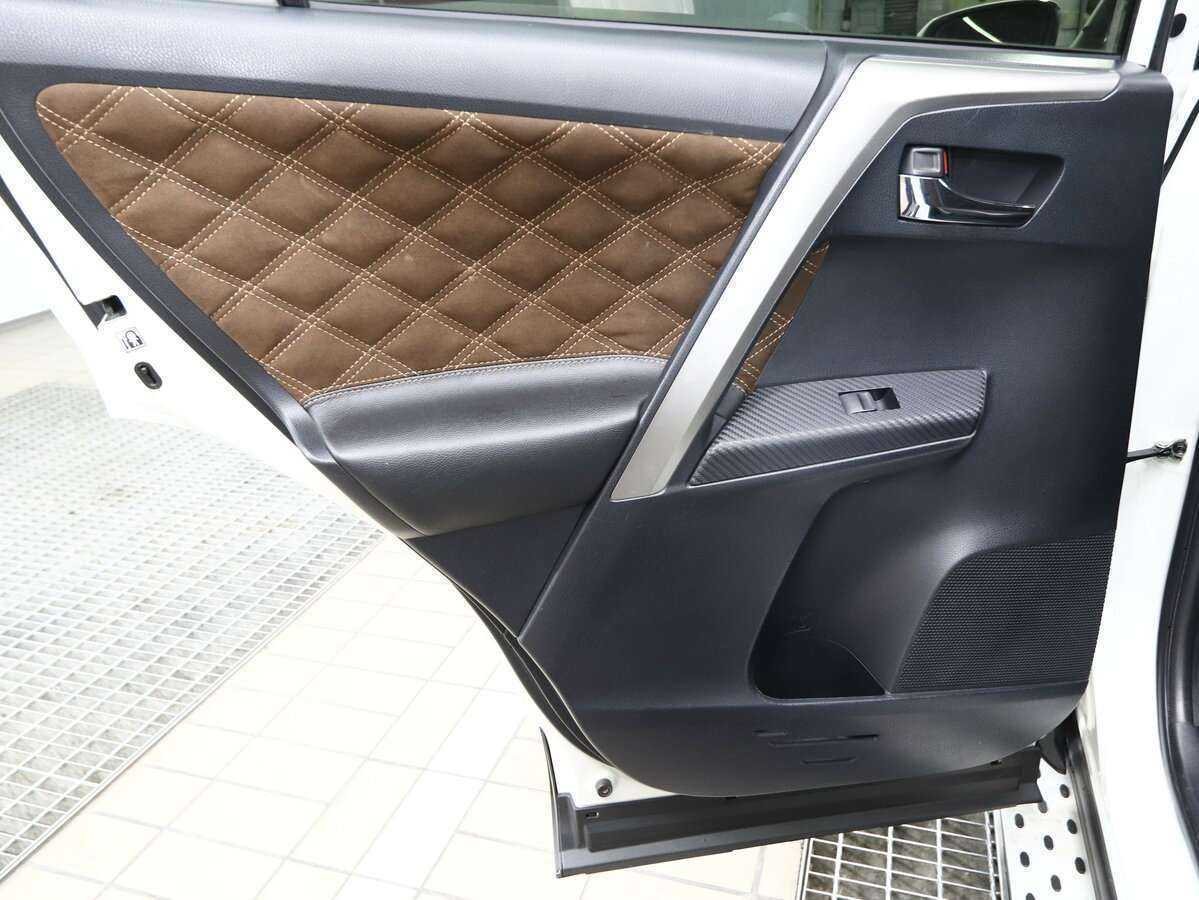 Toyota RAV4 2014 года с пробегом. Фото: #20