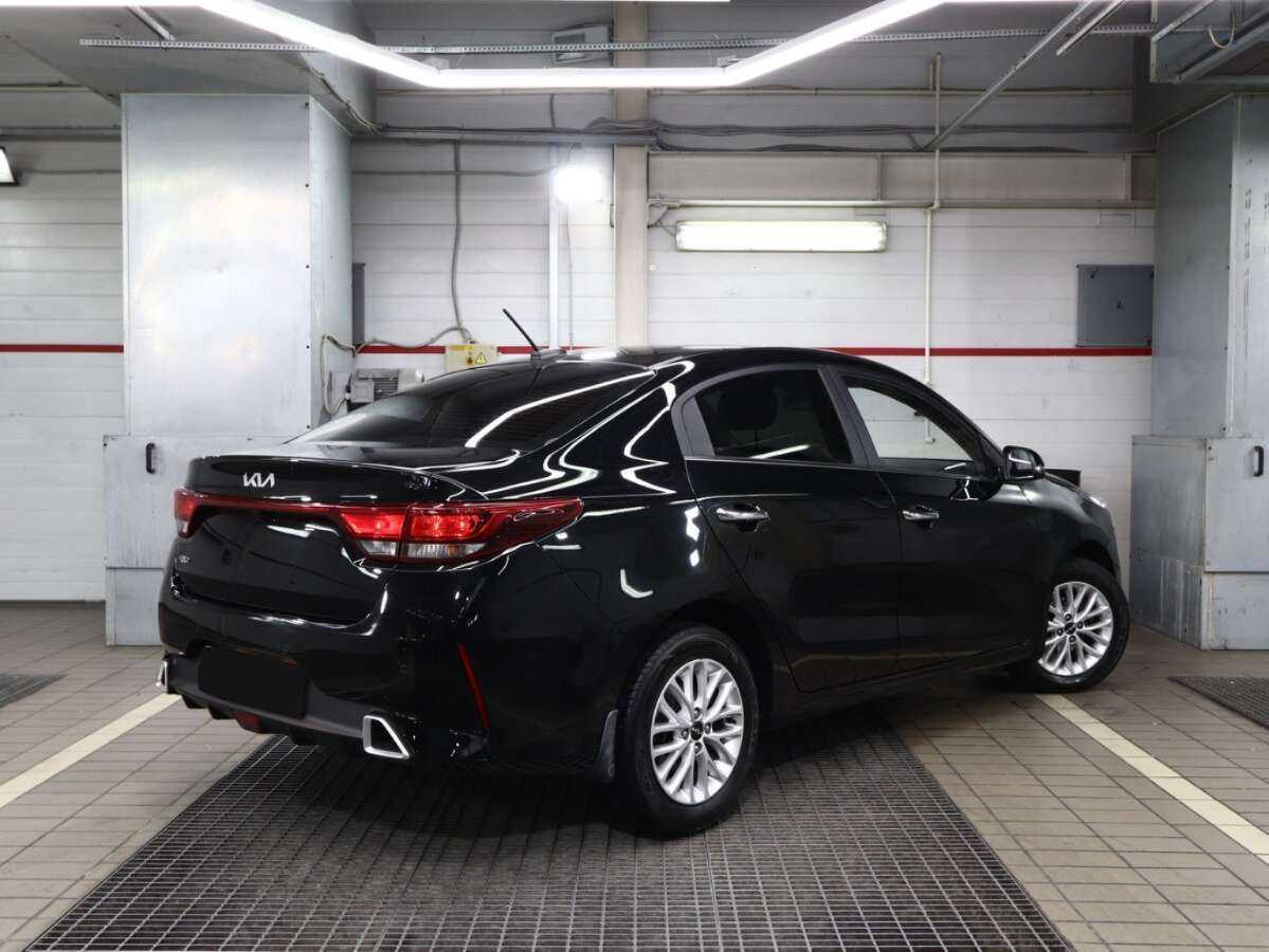 Б/У Киа Рио 2021 года. Фото: #1