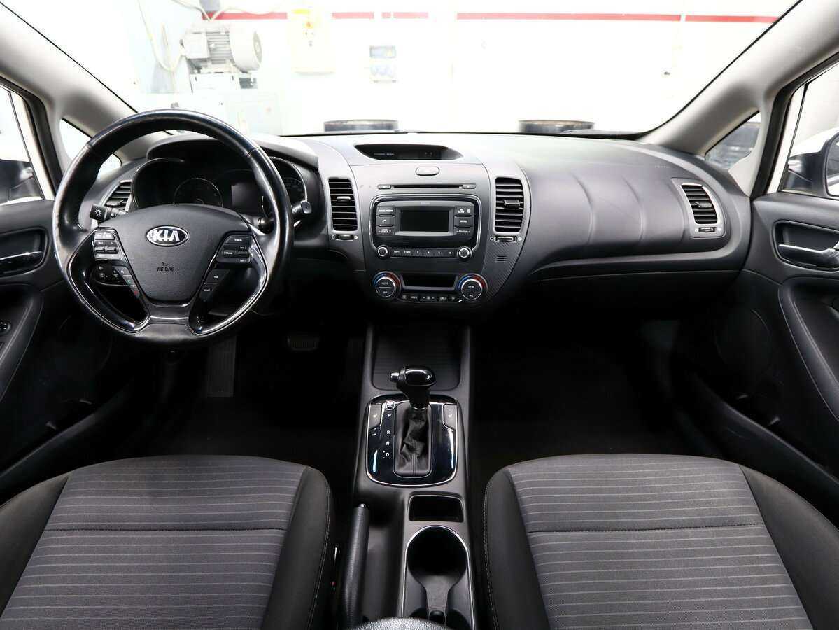 Б/У Киа Церато 2018 года. Фото: #9