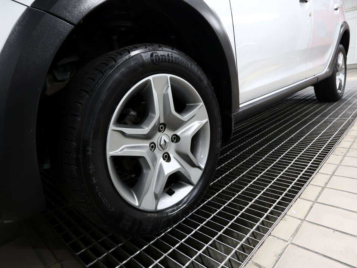 Б/У Рено Сандеро 2020 года. Фото: #13