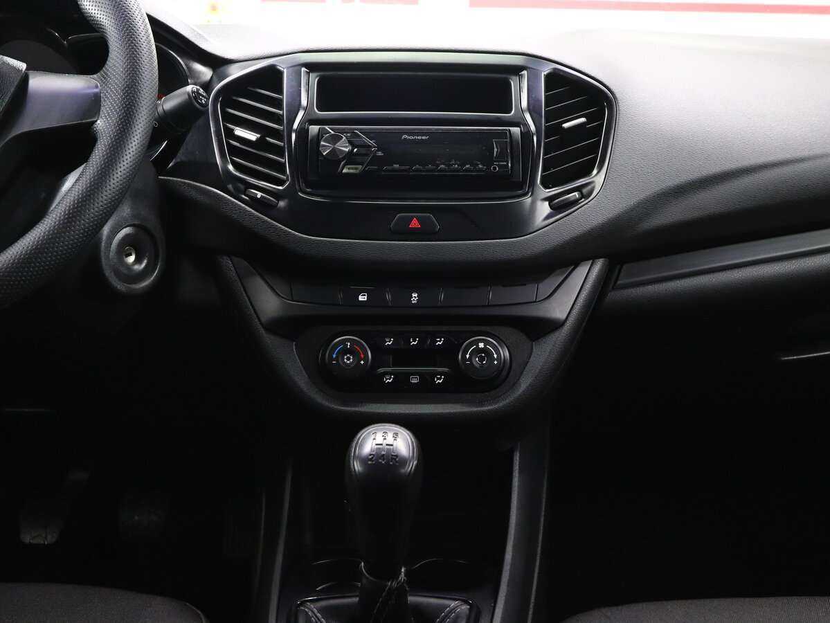 Б/У Лада (ВАЗ) Веста 2018 года. Фото: #14