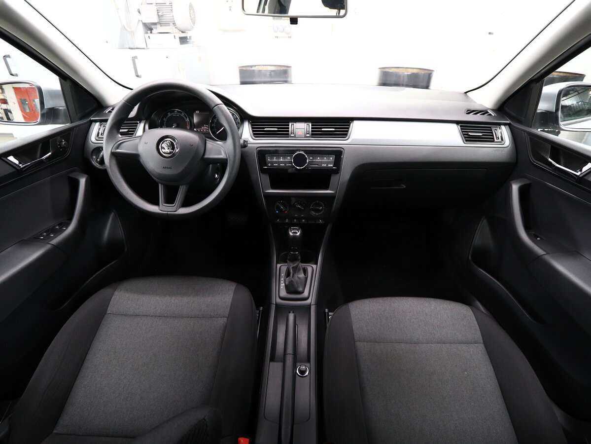 Б/У Шкода Рапид 2018 года. Фото: #6