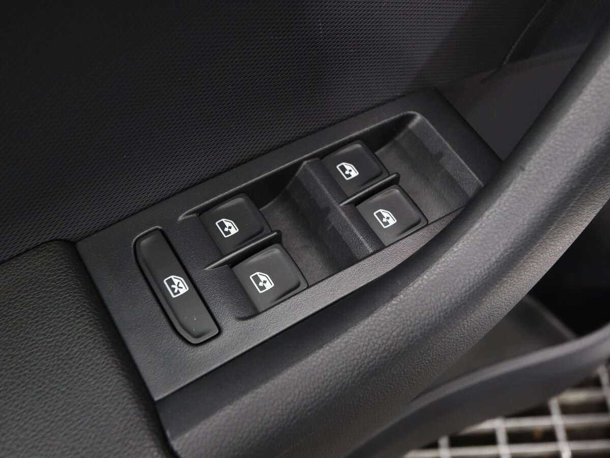 Б/У Шкода Рапид 2018 года. Фото: #13