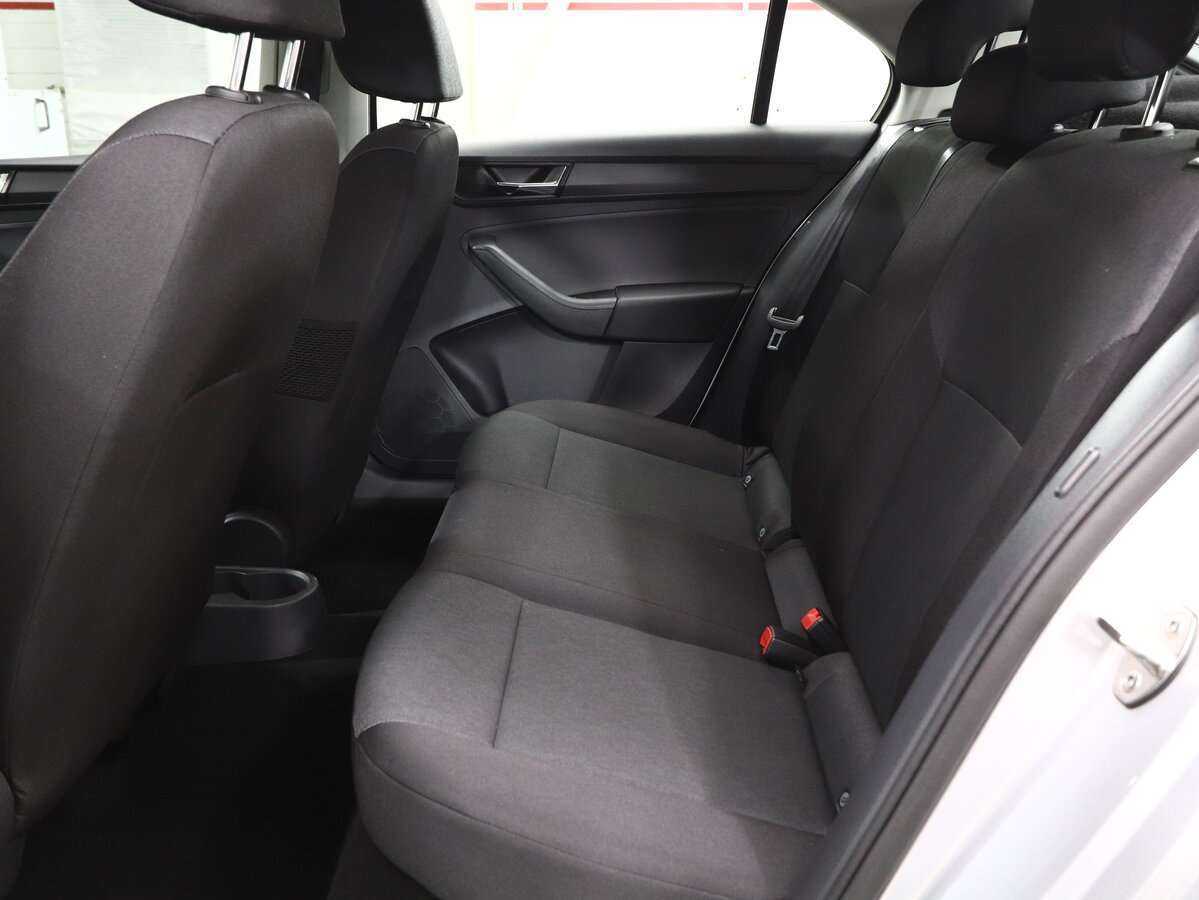 Б/У Шкода Рапид 2018 года. Фото: #14