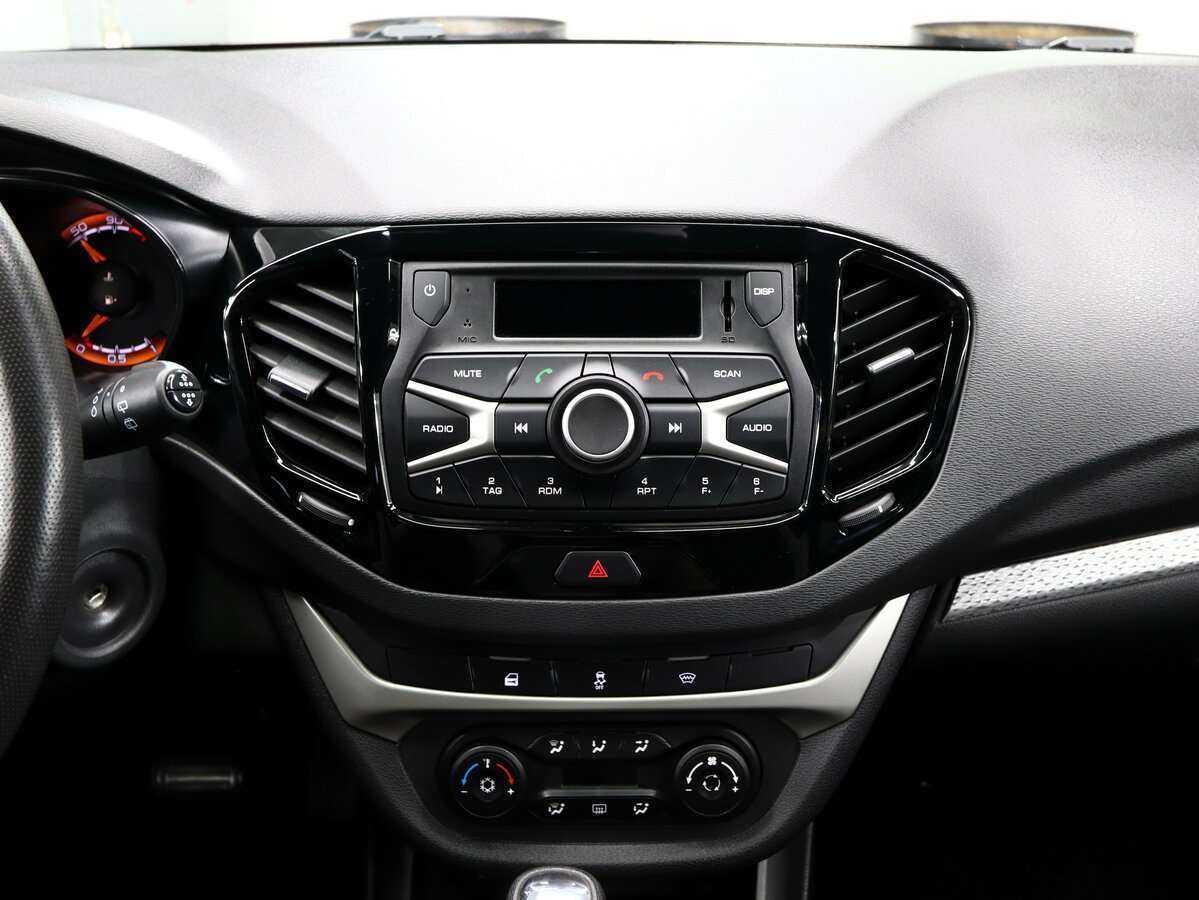 Б/У Лада (ВАЗ) Веста 2021 года. Фото: #18